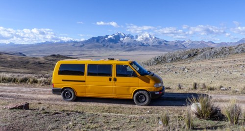 A night spot overlooking the mountains